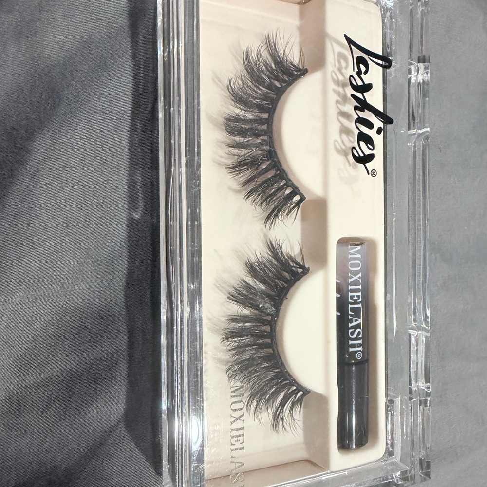 Moxielash Lashies Happy Lash Black Eyelash Kit